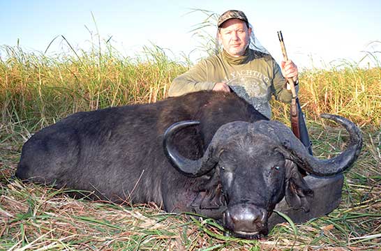 Охота на буйвола и черную антилопу в Мозамбике