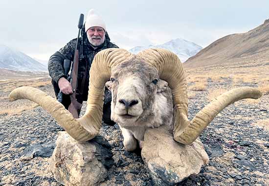 Marco Polo Argali and Pamir Ibex hunting in Tajikistan