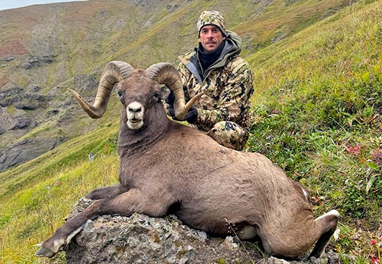 Kamchatka Snow Sheep: A very successful family hunt